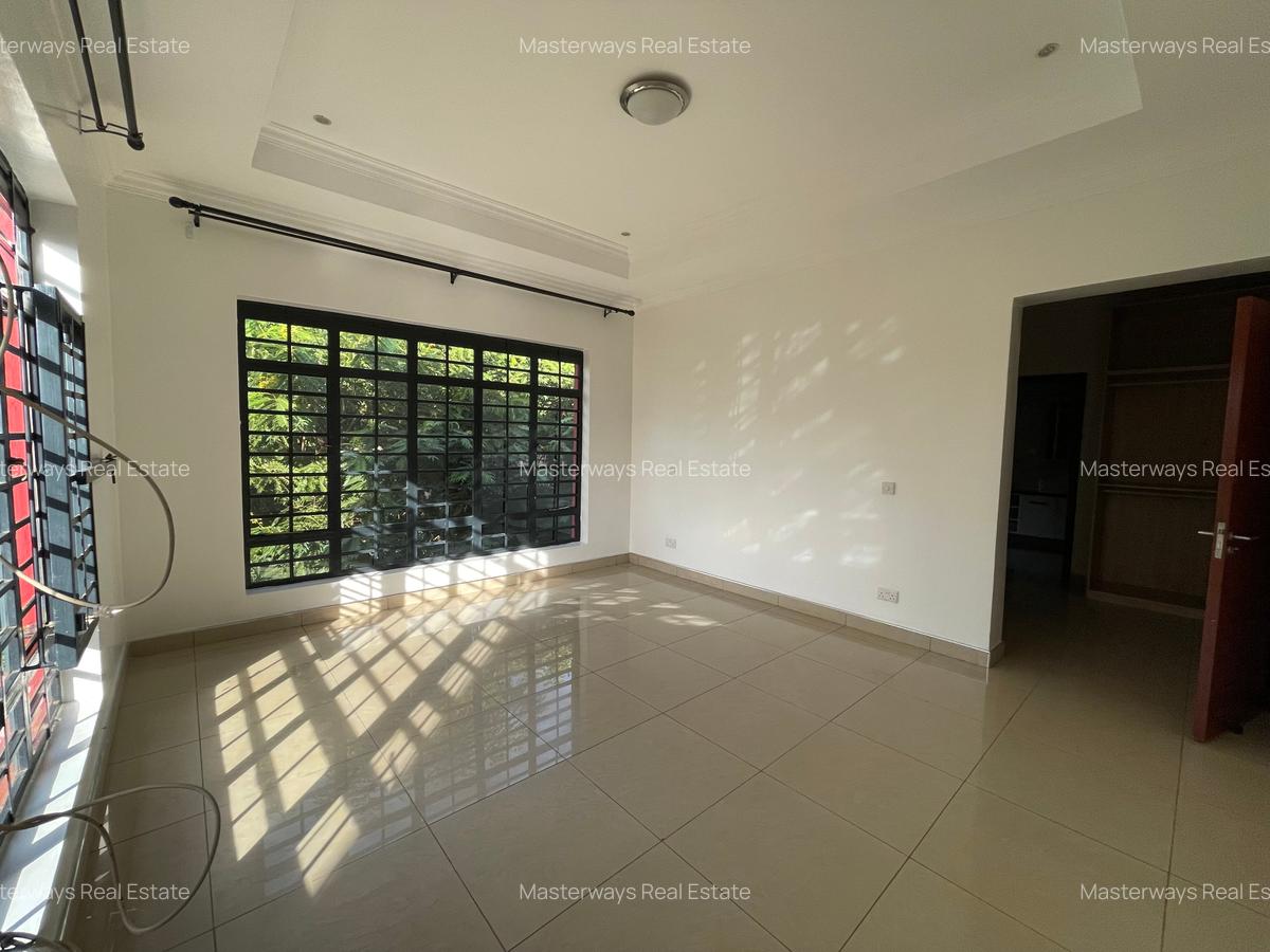 4 Bed Villa with En Suite in Runda - 7