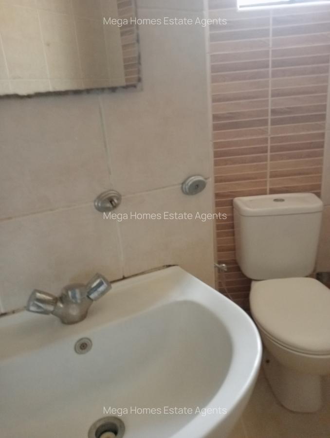 3 Bed Townhouse with En Suite in Kiambu Road - 15