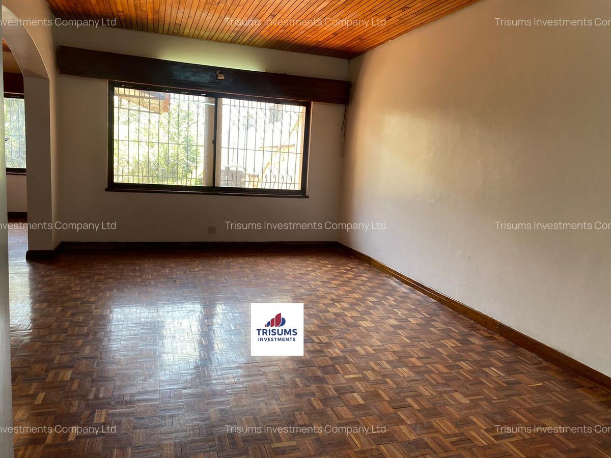 5 Bed Villa with En Suite at Prp7+494 - 8