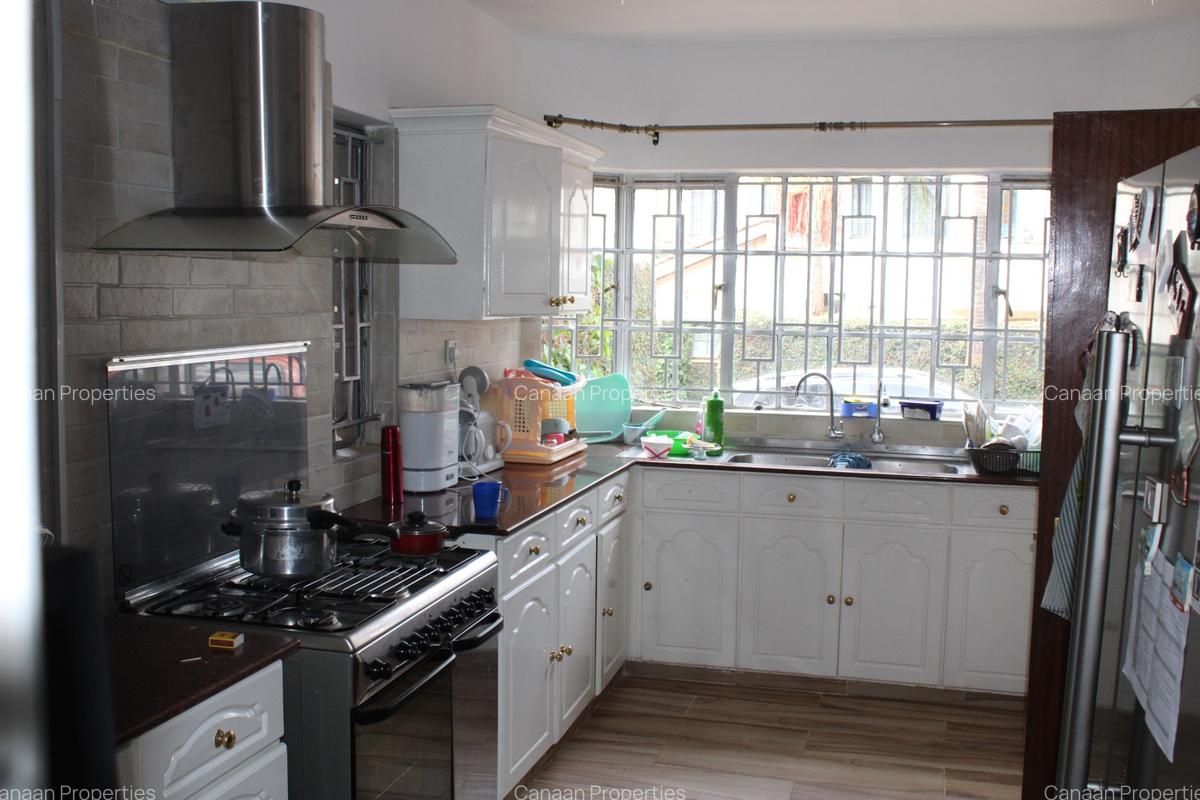 5 Bed Townhouse with Staff Quarters in Kileleshwa - 4