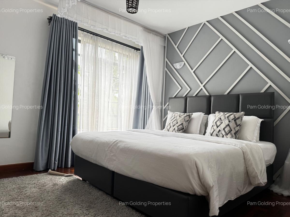 2 Bed Apartment with En Suite in Riverside - 14