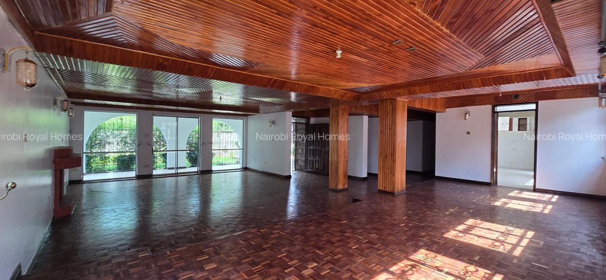 5 Bed House with En Suite at Faith Avenue - 10