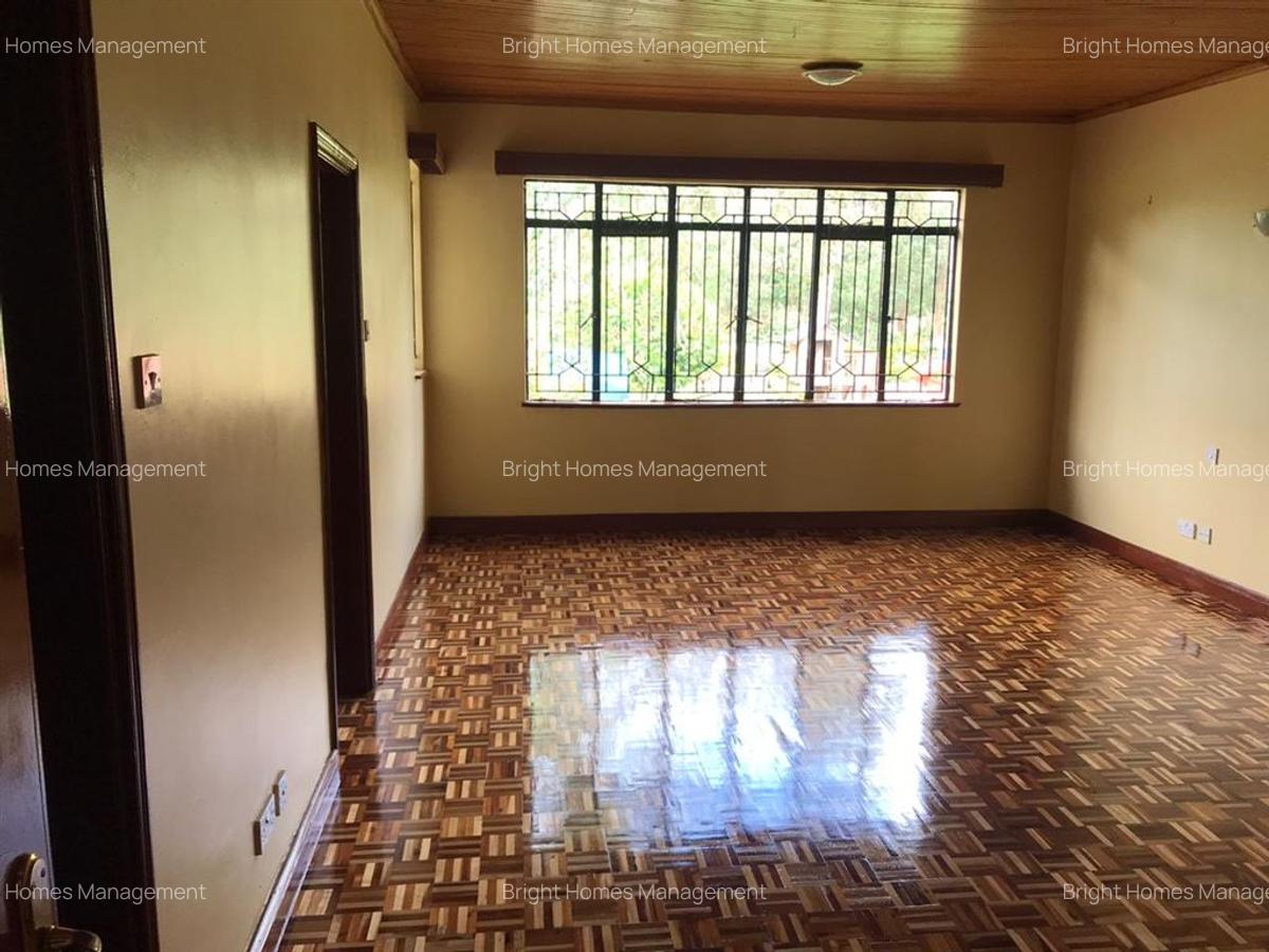 4 Bed Townhouse with En Suite in Lavington - 15
