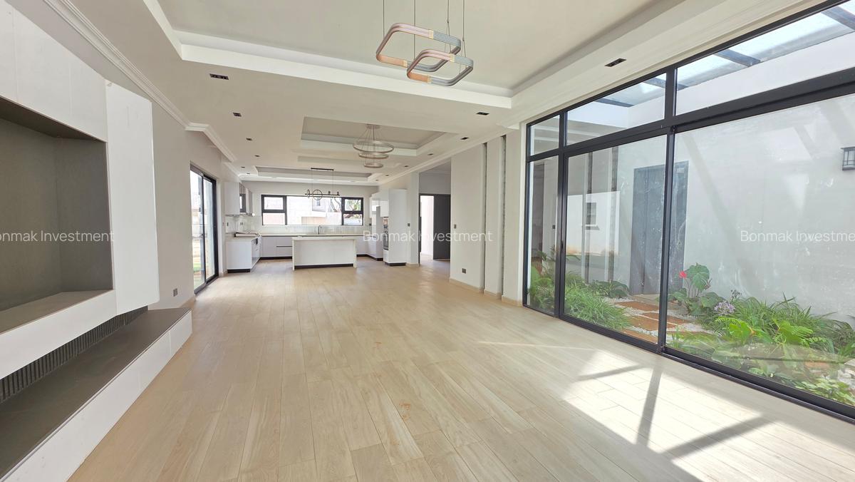 5 Bed Townhouse with En Suite at Lavington Green - 14