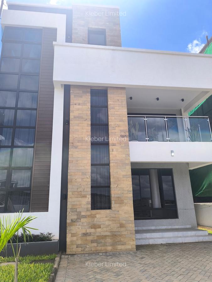 4 Bed Villa with En Suite at Eastern Bypass - 1