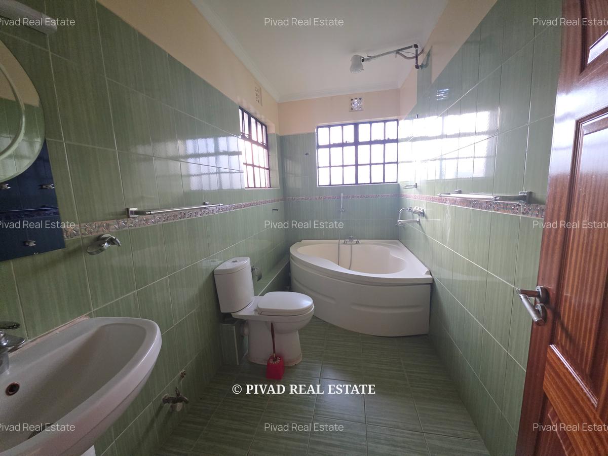 5 Bed House with Swimming Pool in Runda - 14