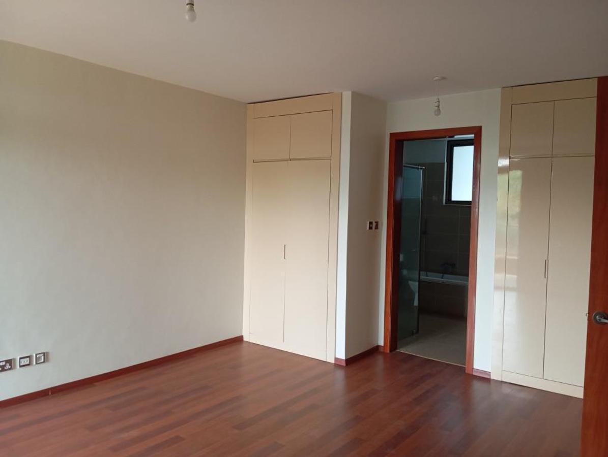 3 Bed Apartment with En Suite at Parklands Near Regal Plaza - 8