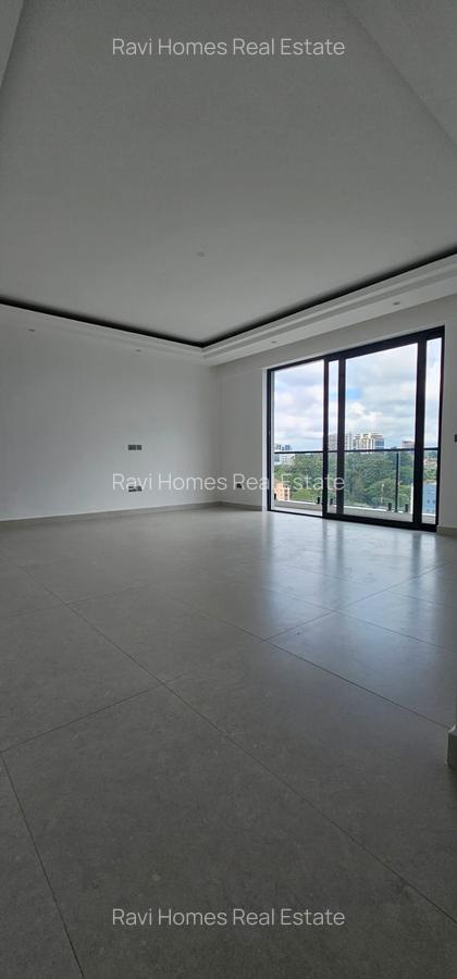 3 Bed Apartment with En Suite at Brookside Garden - 8