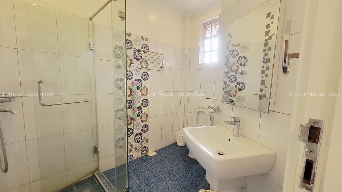 4 Bed House with En Suite in Kiambu Road - 12