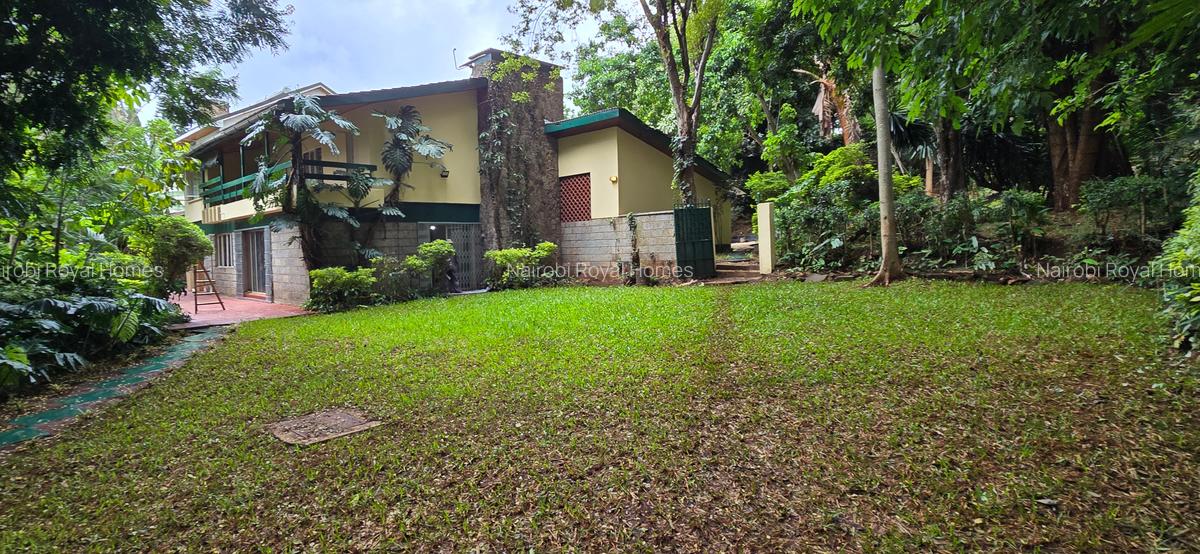 4 Bed House with En Suite at Lavington - 7