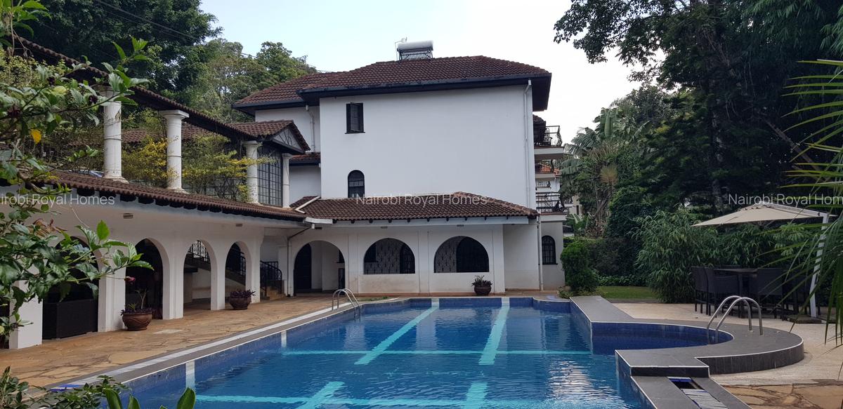 4 Bed Townhouse with En Suite at Riverside - 3