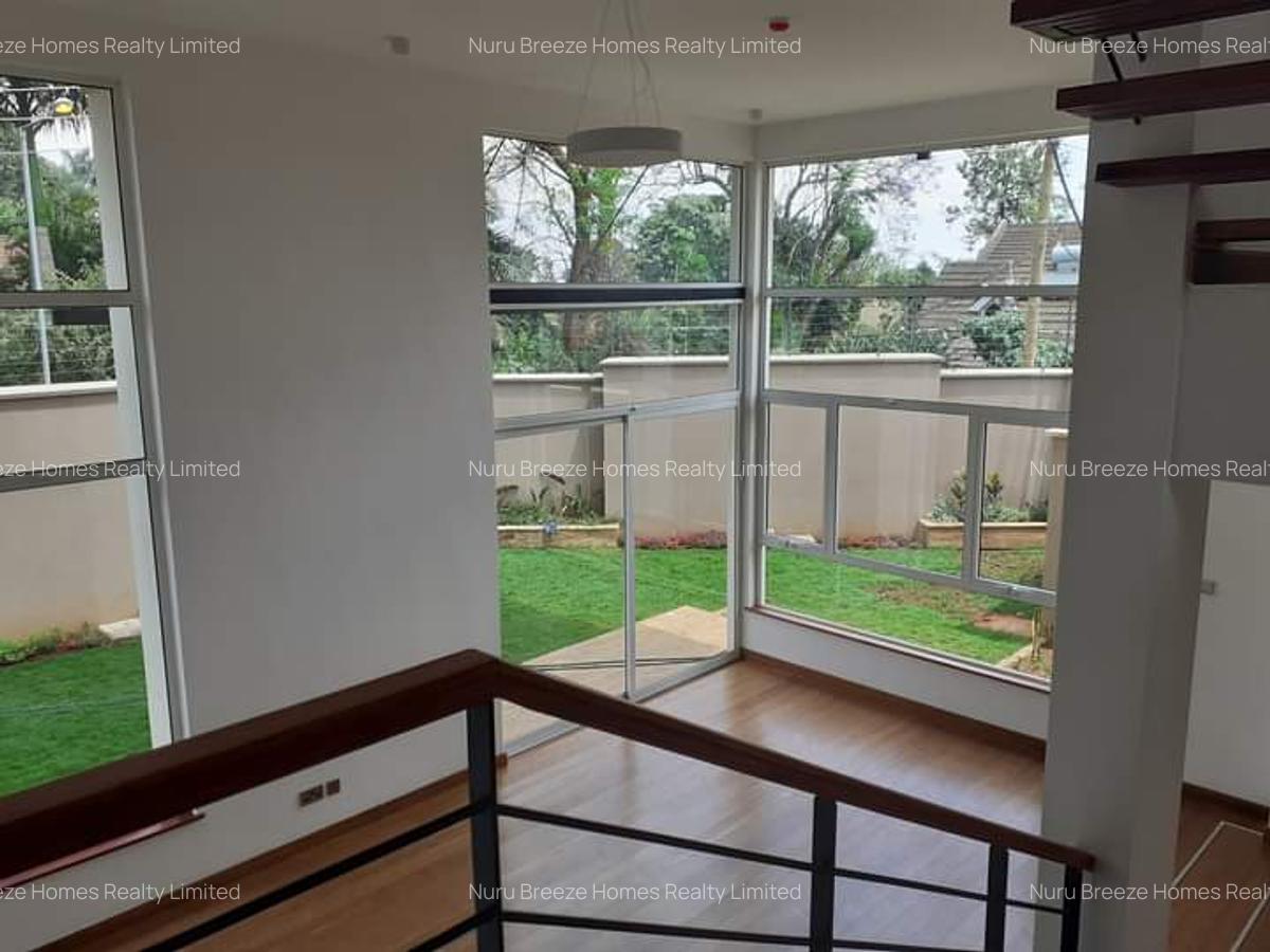 4 Bed Townhouse with En Suite in Lavington - 13