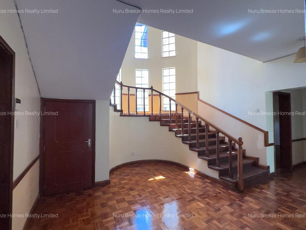 5 Bed House with En Suite in Runda - 5