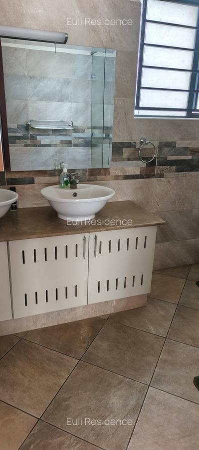 Furnished 2 Bed Apartment with En Suite at Rhapta Rd - 14