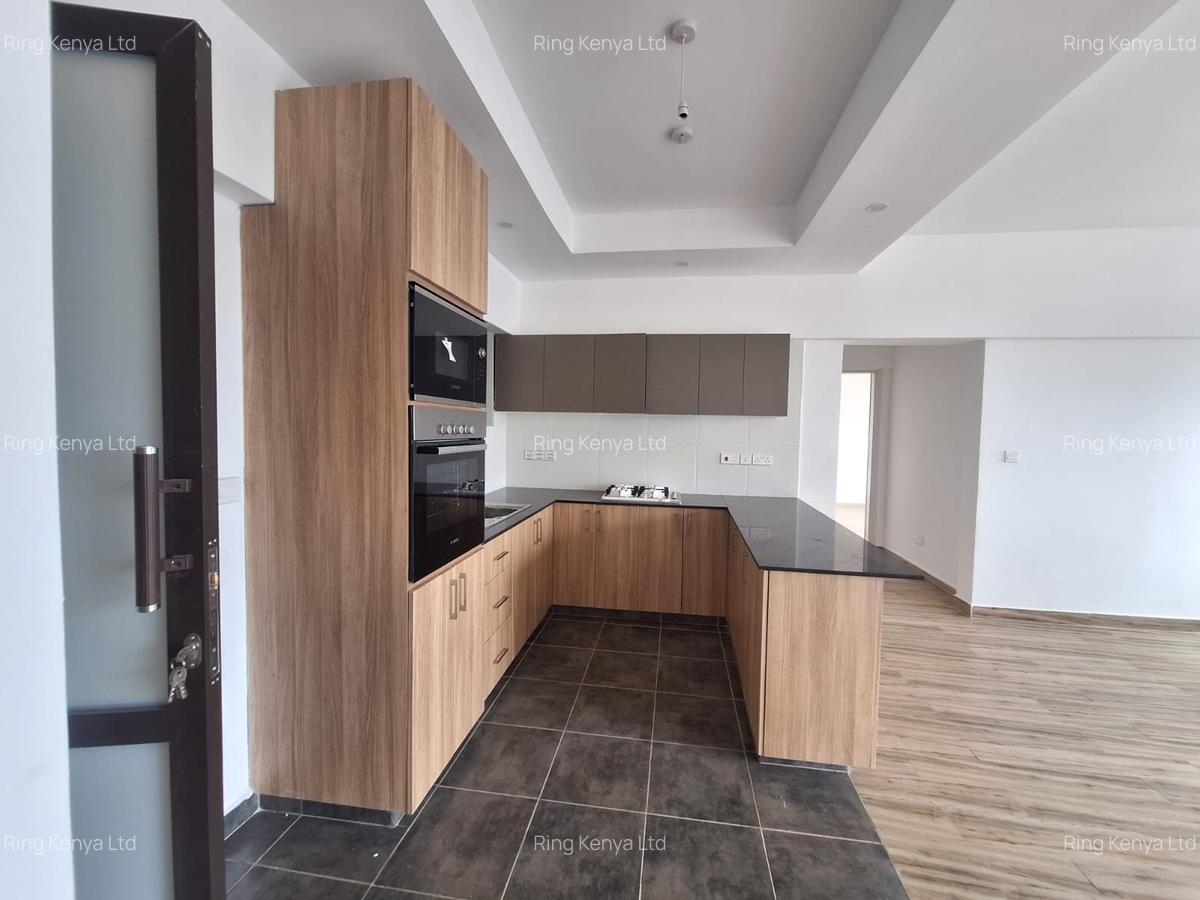 2 Bed Apartment with En Suite in Kilimani - 3