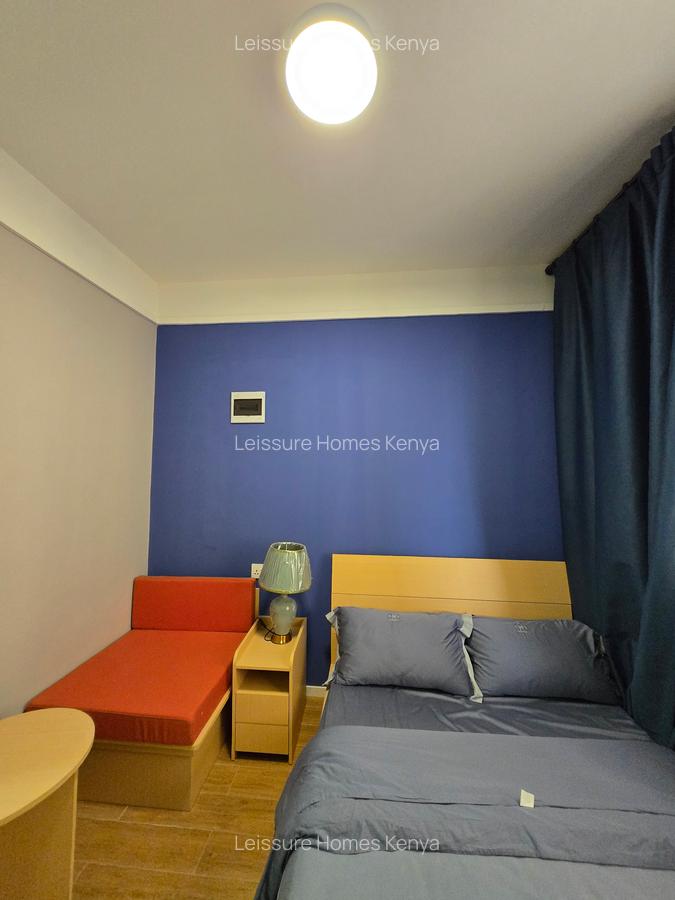 Studio Apartment with Swimming Pool at Wanyee Road - 17