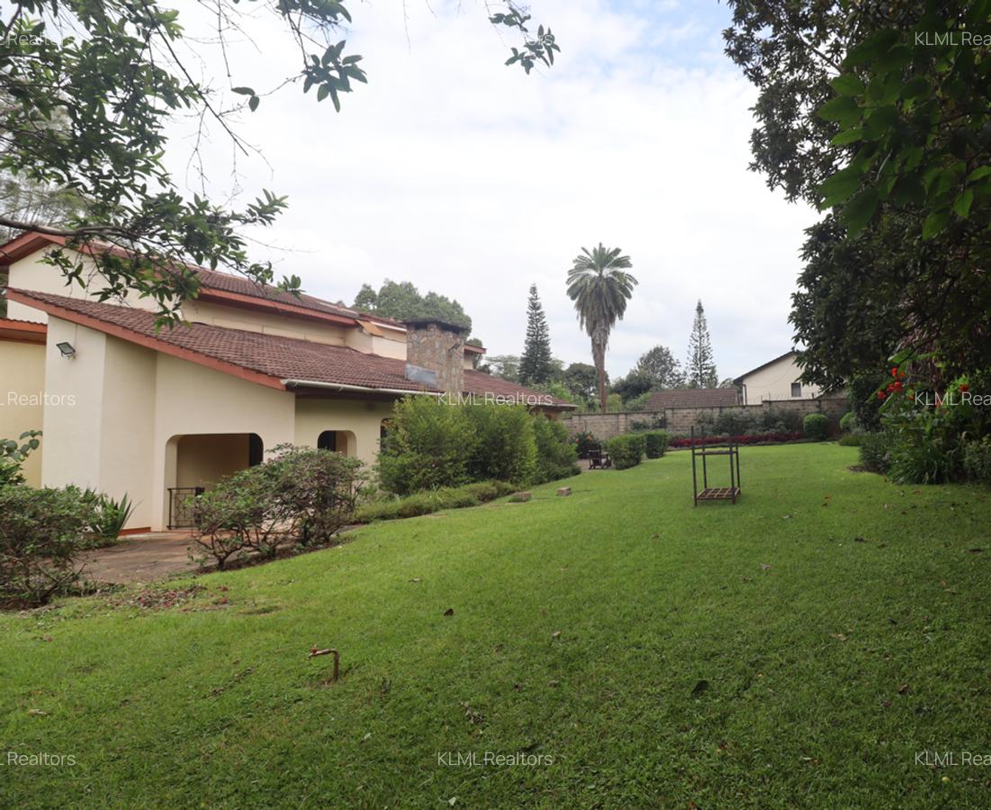 4 Bed Townhouse with En Suite in Nyari - 1