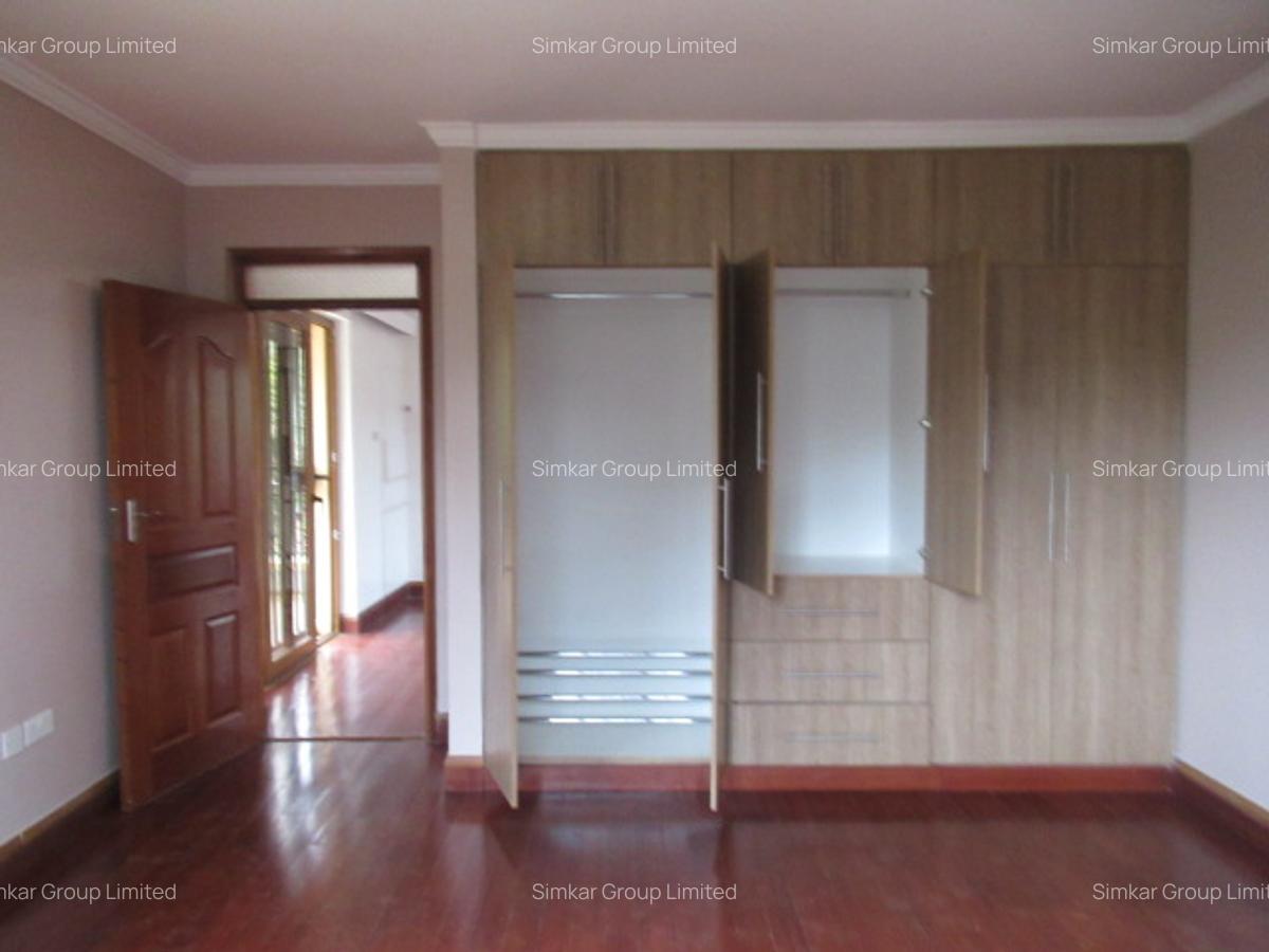 4 Bed Villa with En Suite at Runda - 12