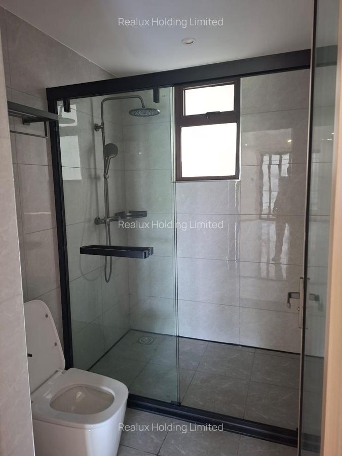 2 Bed Apartment with En Suite in Riverside - 6