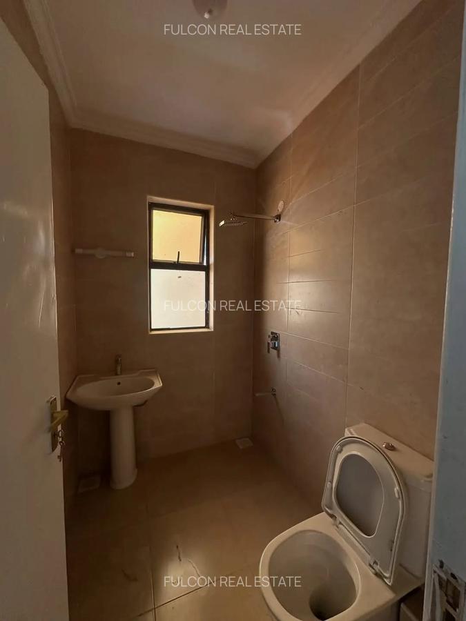 3 Bed Apartment with En Suite in Lavington - 15