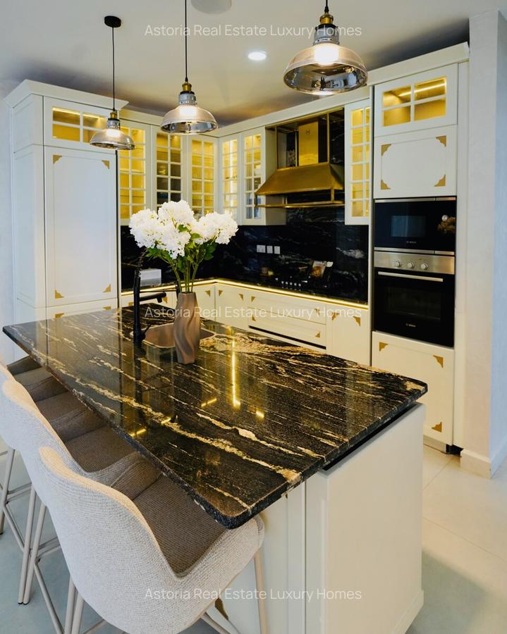 4 Bed Apartment with En Suite at 2026-510 4 Bed A Re - 7