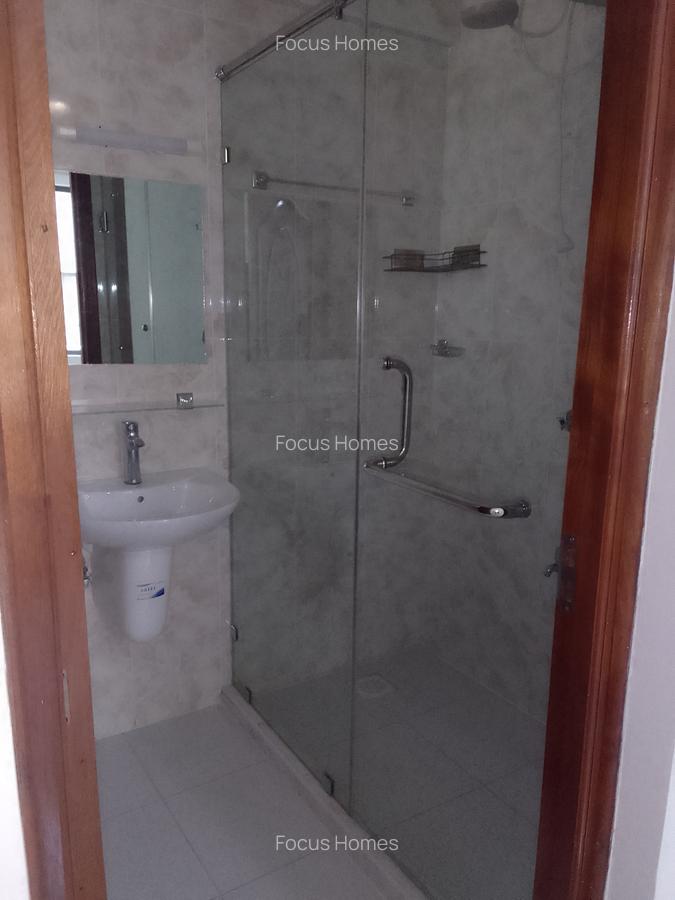 2 Bed Apartment with En Suite in Westlands Area - 7