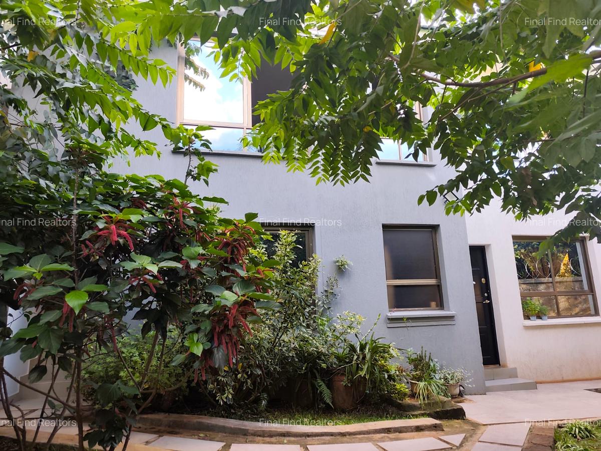 3 Bed House with En Suite in Runda - 1