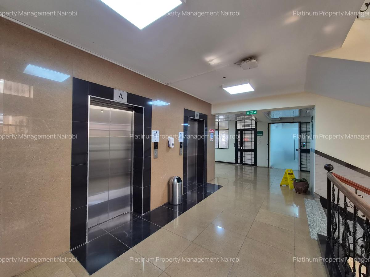 2,000 ft² Office with Backup Generator at Jalaram Rd - 7
