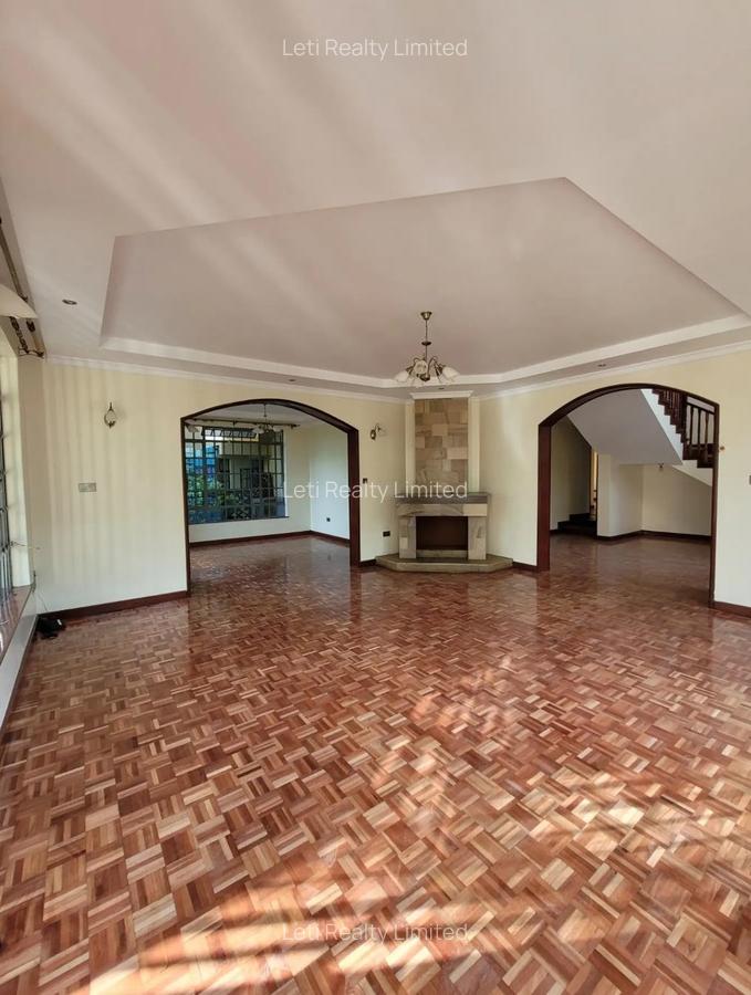 4 Bed Townhouse with En Suite in Lavington - 17
