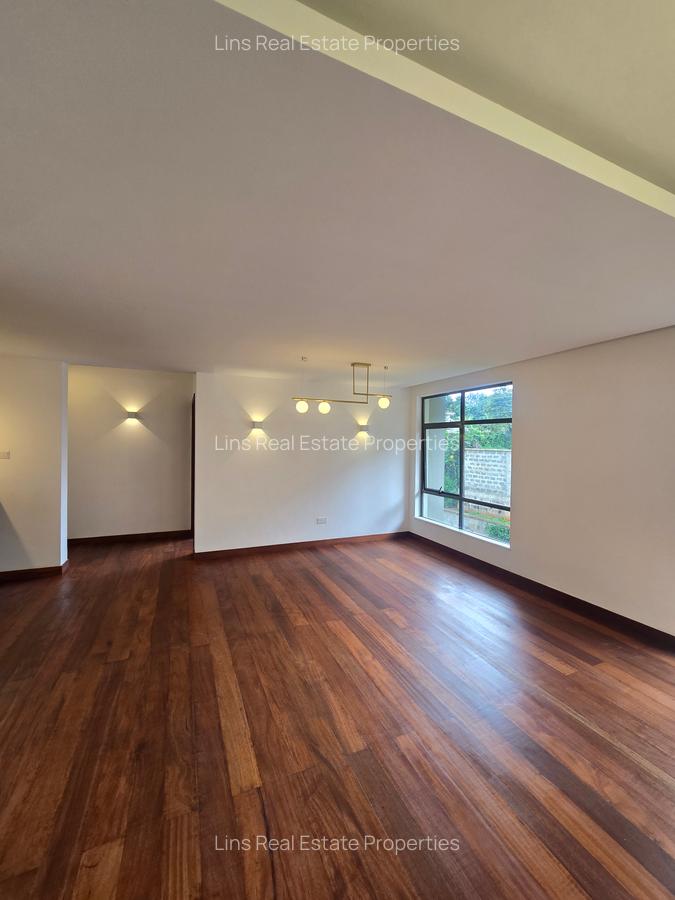 4 Bed Apartment with En Suite in Rosslyn - 14