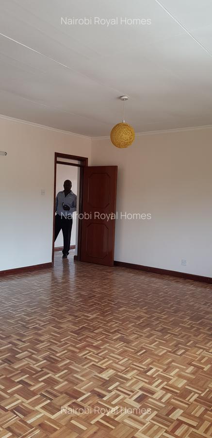 4 Bed Townhouse with En Suite at Lavington Green - 8