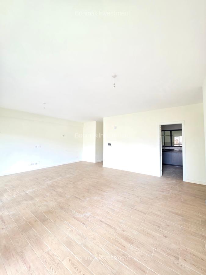 2 Bed Apartment with En Suite at Lavington Green - 10