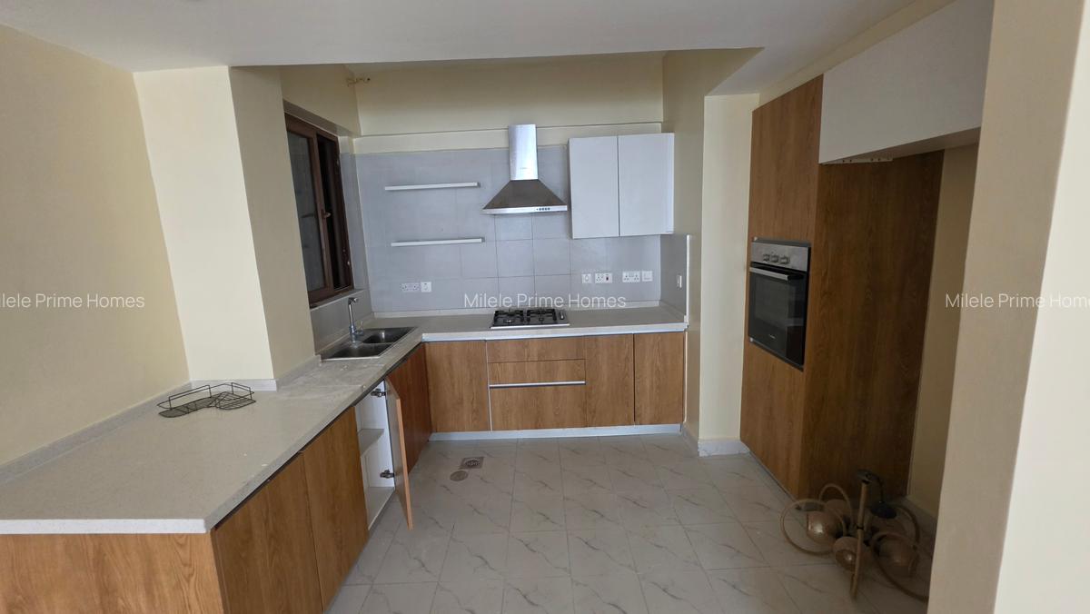 Serviced 3 Bed Apartment with En Suite at Mandera Road - 7