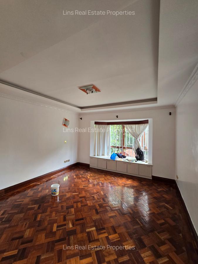 5 Bed Townhouse with En Suite in Runda - 10
