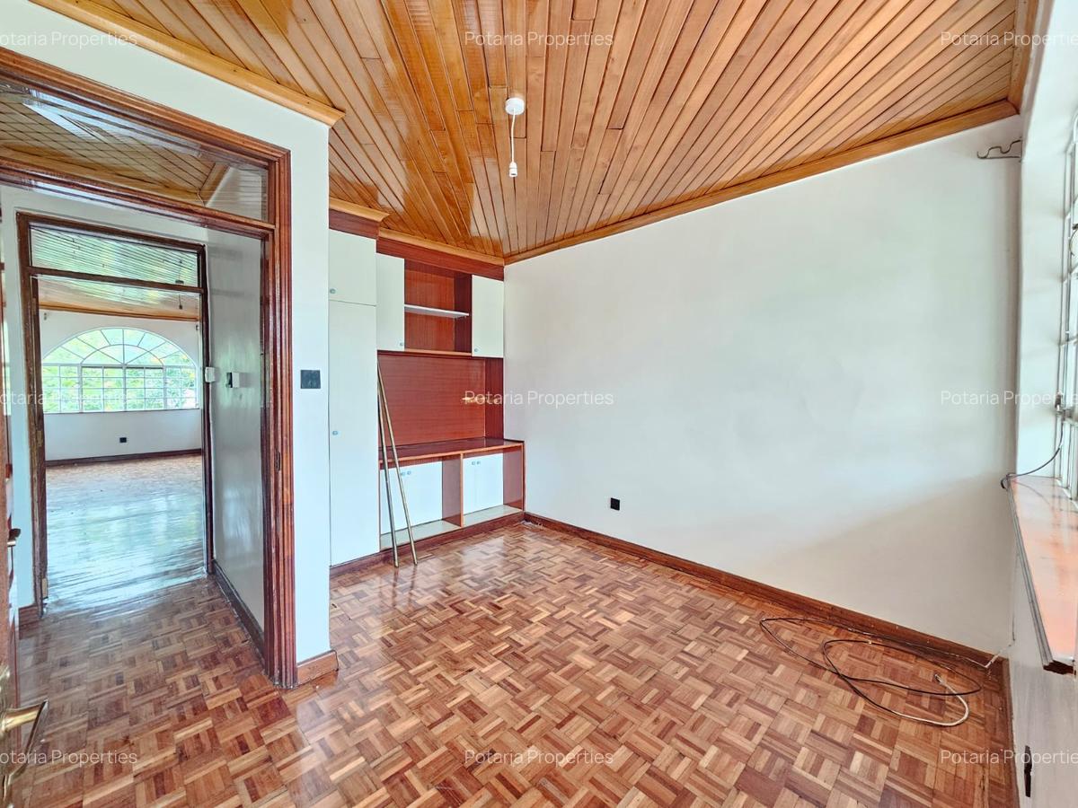 4 Bed Townhouse with En Suite in Lavington - 5