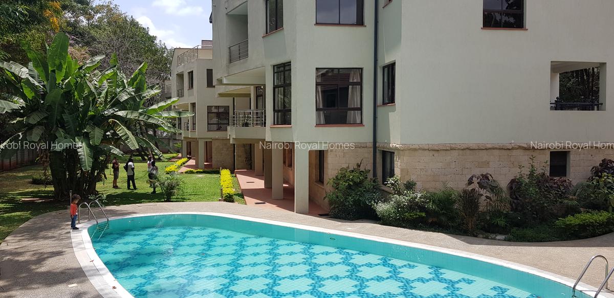 5 Bed Townhouse with En Suite at Convent Drive 66 - 1
