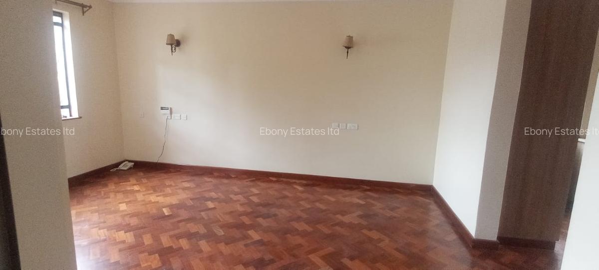 5 Bed Townhouse with En Suite in Lavington - 5