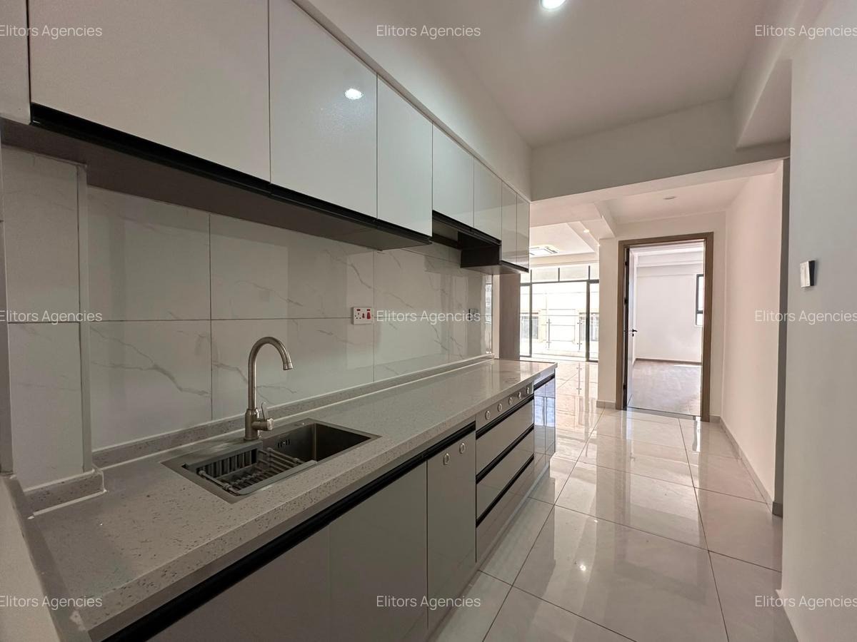 2 Bed Apartment with En Suite at Westlands Toad Near Gtc - 5