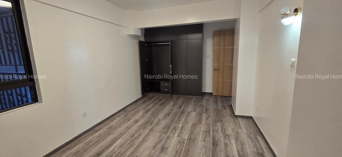 2 Bed Apartment with En Suite at White Oak 55 - 13