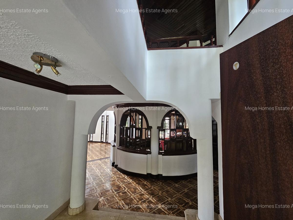 4 Bed House with En Suite in Runda - 10