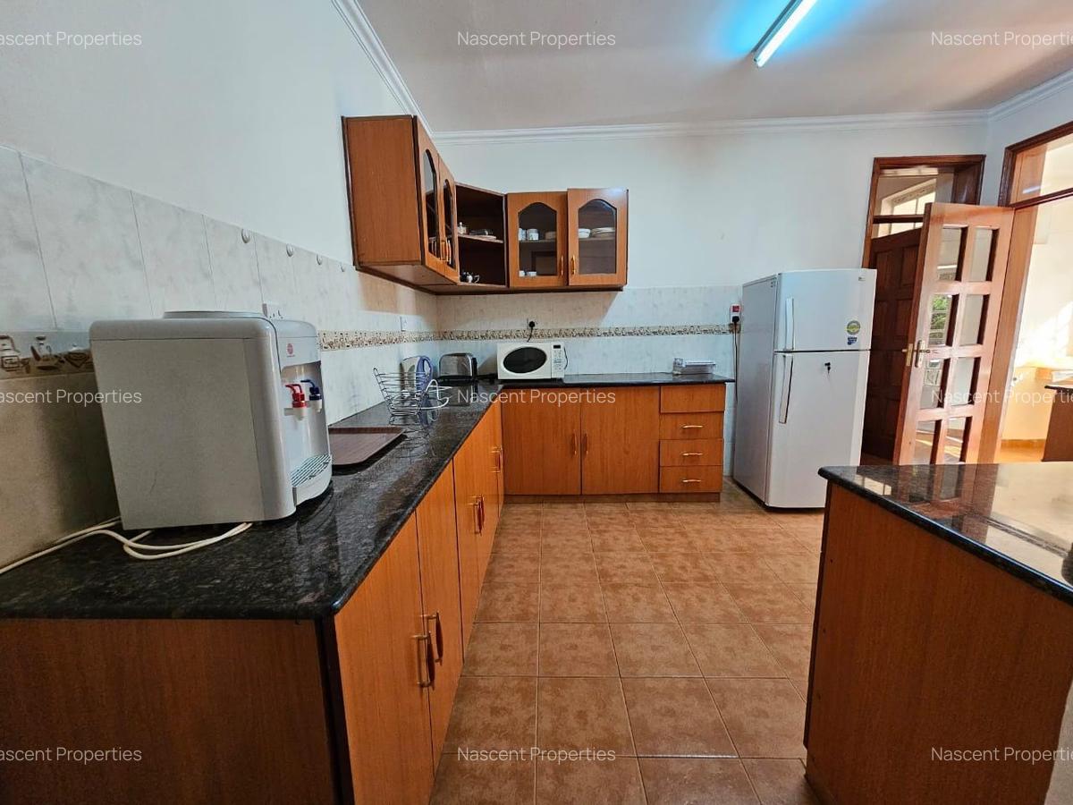 3 Bed Townhouse with En Suite in Spring Valley - 11