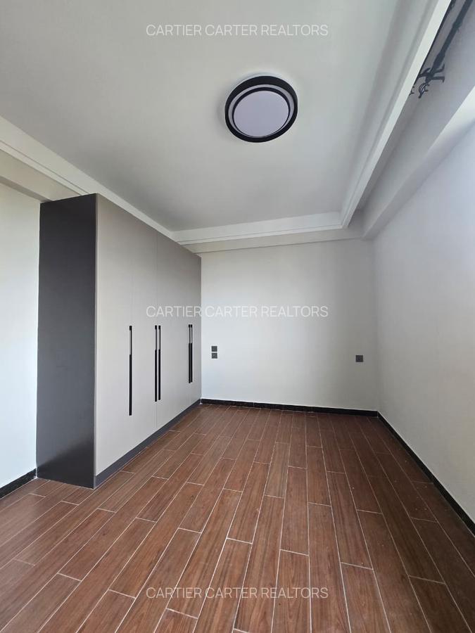 Serviced 2 Bed Apartment with En Suite in Kilimani - 4