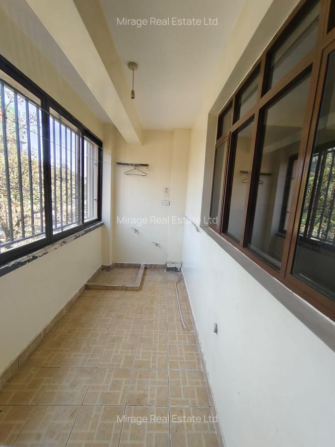 3 Bed Apartment with En Suite in Kilimani - 5