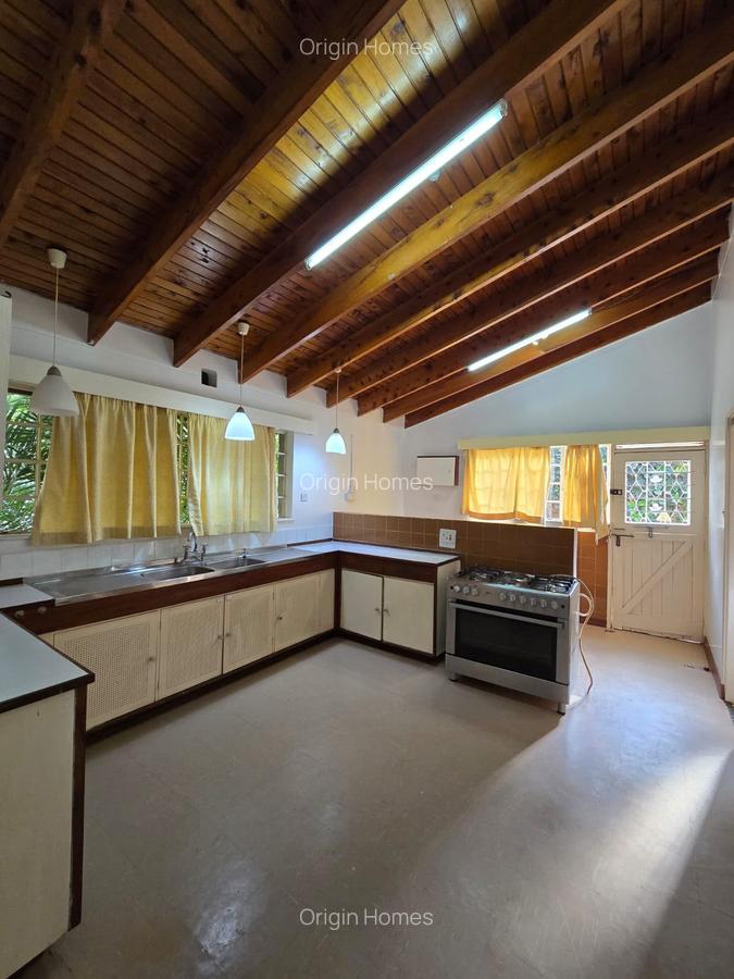 4 Bed House with En Suite at Runda - 7