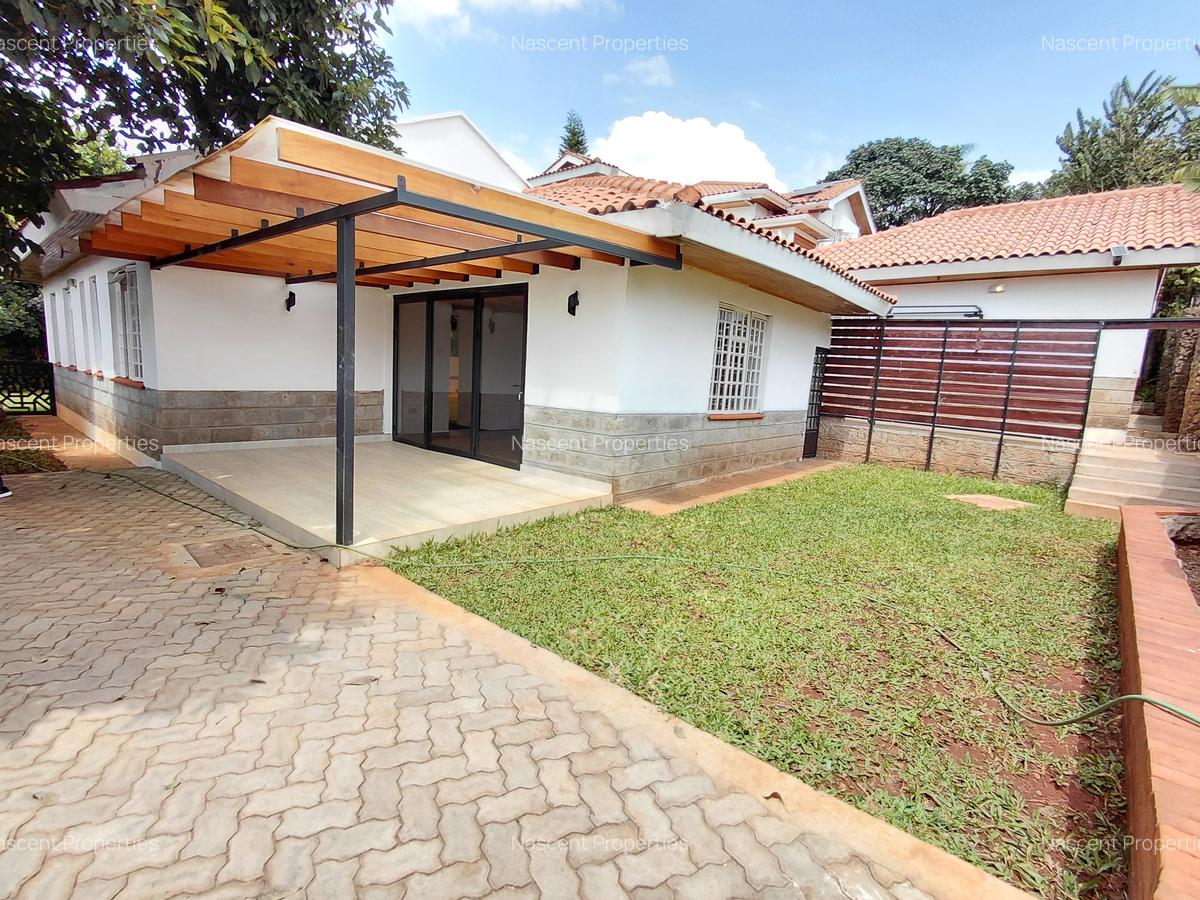 4 Bed House with En Suite in Runda - 2