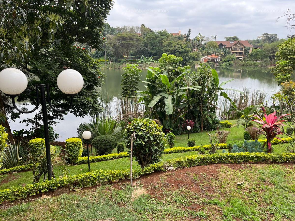 5 Bed House with En Suite in Nyari - 2