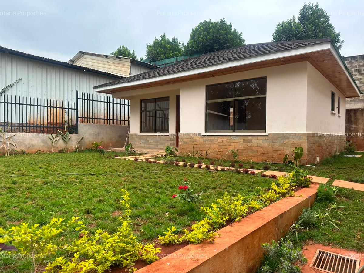4 Bed House with En Suite in Rosslyn - 6