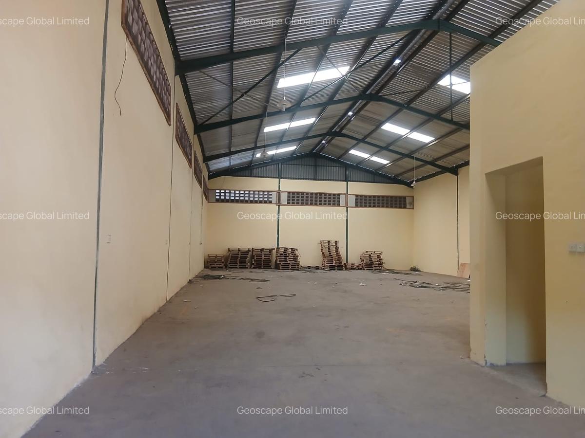 5,545 ft² Warehouse with Parking in Mlolongo - 9