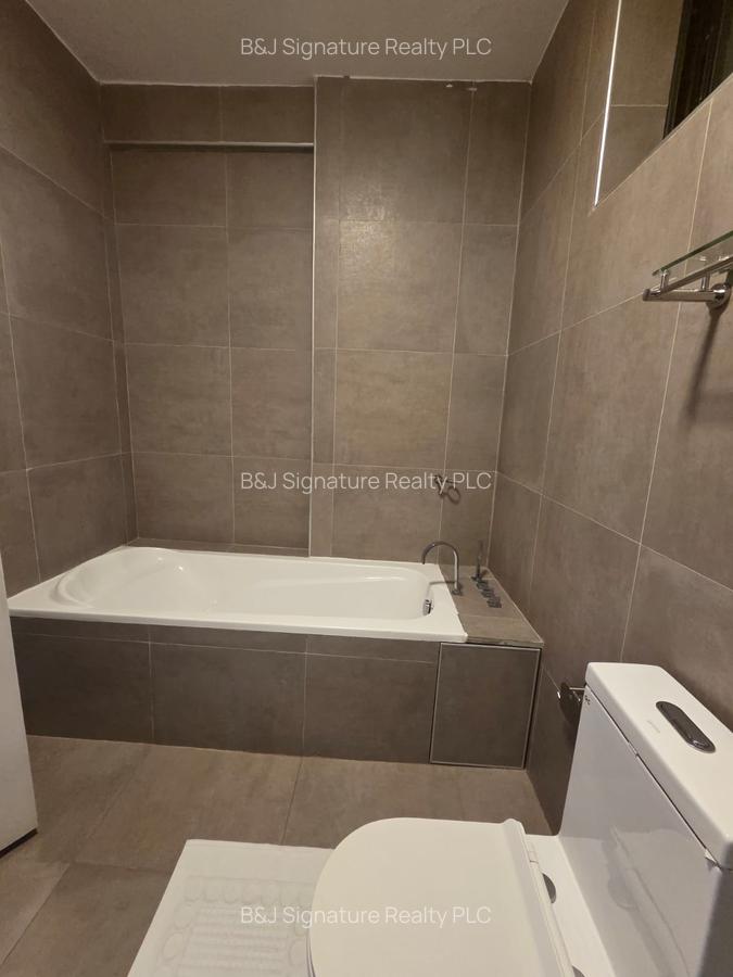 Serviced 2 Bed Apartment with Swimming Pool in Riverside - 15