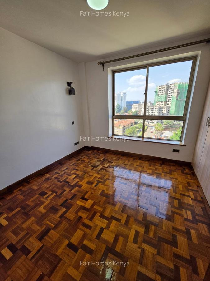 3 Bed Apartment with En Suite at Othaya Road - 12